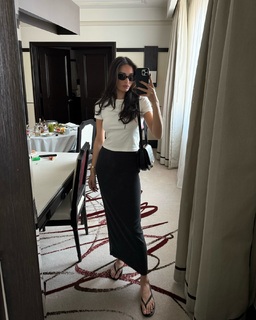 Kelsey Merritt feet photo thumbnail