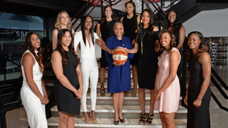 Kelsey Plum feet photo thumbnail