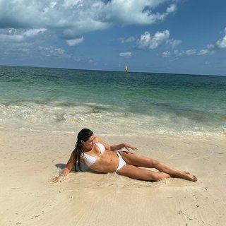 Kelsey Plum feet photo thumbnail