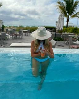 Kelsey Riggs feet photo 7