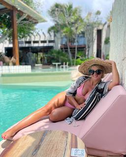 Kelsey Riggs feet photo 19