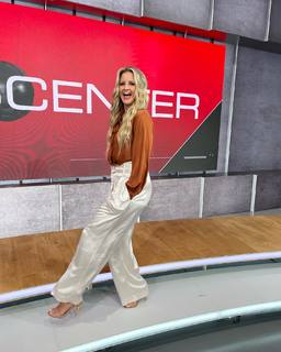 Kelsey Riggs feet photo 10