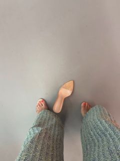 Kelsey Riggs feet photo 5