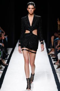 Kendall Jenner feet photo thumbnail