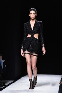 Kendall Jenner feet photo thumbnail