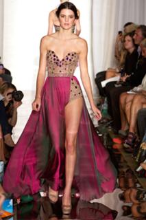 Kendall Jenner feet photo thumbnail