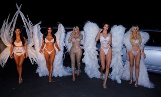 Kendall Jenner feet photo thumbnail
