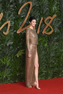 Kendall Jenner feet photo thumbnail