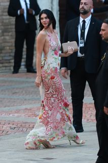 Kendall Jenner feet photo thumbnail