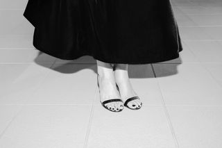 Kendall Jenner feet photo thumbnail