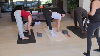 Kendall Jenner feet photo thumbnail