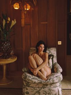 Kendall Jenner feet photo 11
