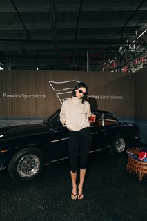 Kendall Jenner feet photo 2