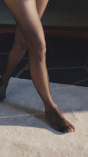 Kendall Jenner feet photo 3