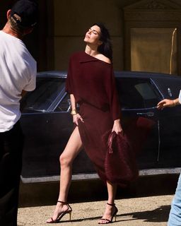 Kendall Jenner feet photo 18
