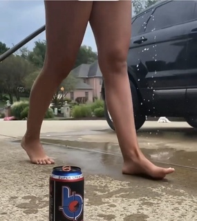 Kendall Vertes feet photo 2