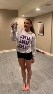 Kendall Vertes feet photo 2