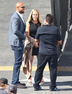 Kendra Wilkinson feet photo thumbnail