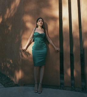 Kenia Os feet photo thumbnail