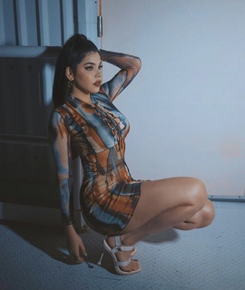 Kenia Os feet photo thumbnail