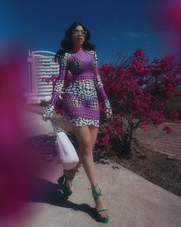 Kenia Os feet photo thumbnail