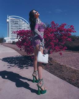 Kenia Os feet photo thumbnail