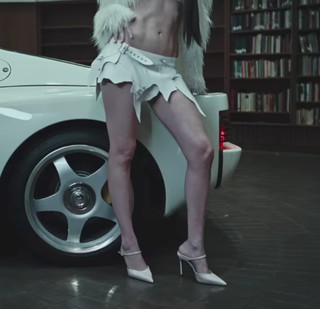 Kenia Os feet photo thumbnail