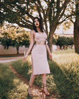 Kenia Os feet photo thumbnail