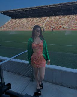 Kenia Os feet photo thumbnail