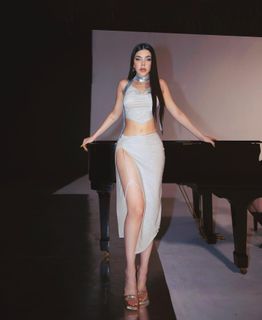 Kenia Os feet photo thumbnail