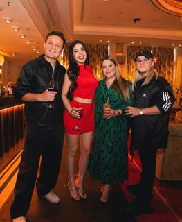 Kenia Os feet photo thumbnail