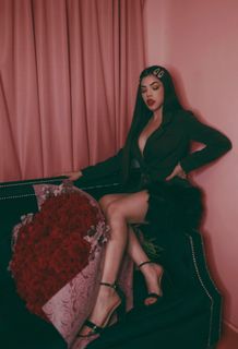 Kenia Os feet photo thumbnail