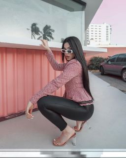 Kenia Os feet photo thumbnail