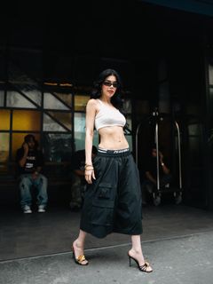 Kenia Os feet photo thumbnail