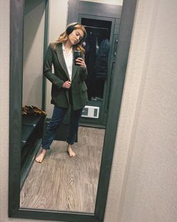 Kennedy McMann feet photo 4