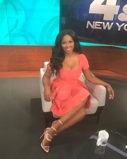 Kenya Moore feet photo thumbnail