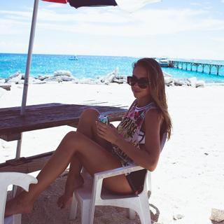 Kenza Zouiten feet photo 4