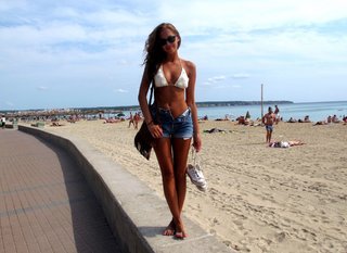 Kenza Zouiten feet photo 15