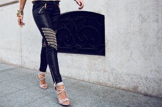 Kenza Zouiten feet photo 9