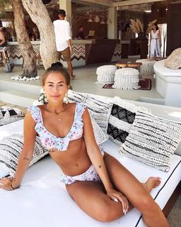 Kenza Zouiten feet photo 19