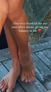 Kenza Zouiten feet photo 10