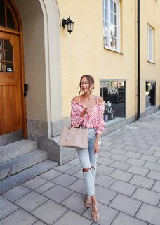 Kenza Zouiten feet photo 9