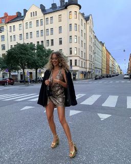 Kenza Zouiten feet photo 17
