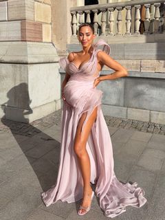 Kenza Zouiten feet photo 10