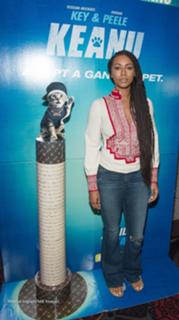 Keri Hilson feet photo thumbnail