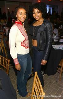 Keri Hilson feet photo thumbnail
