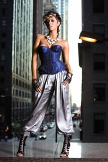 Keri Hilson feet photo thumbnail