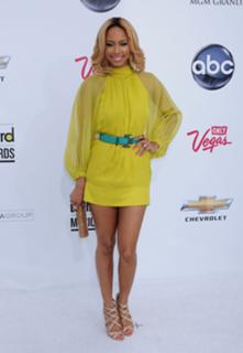 Keri Hilson feet photo thumbnail