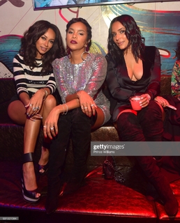 Keri Hilson feet photo thumbnail