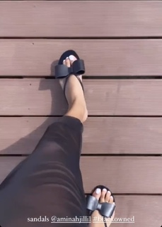 Keri Hilson feet photo thumbnail